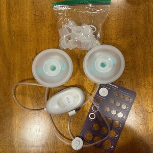 Elvie Stride 2 Breast Pump with Accessories